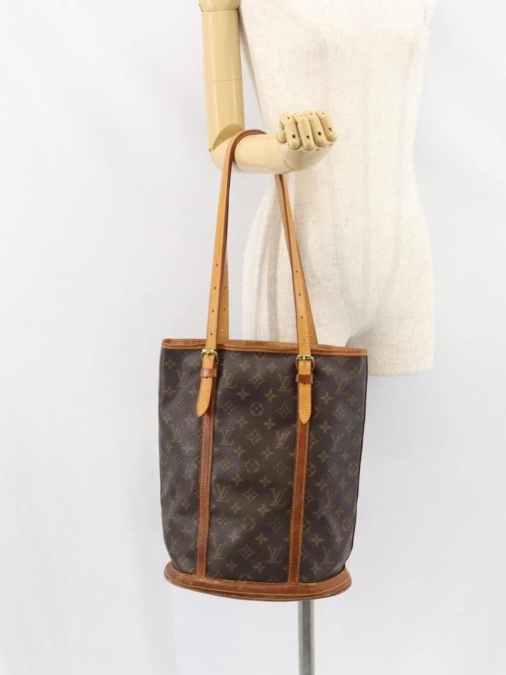 LOUIS VUITTON Monogram Bucket GM Shoulder Bag M42236 LV Auth 157917 - Picture 15 of 16